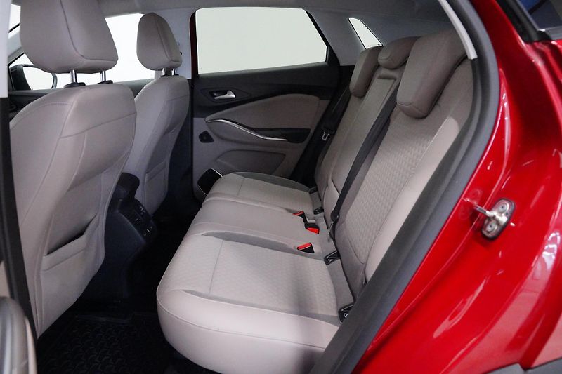 Opel Grandland X - fotka 26 z 28
