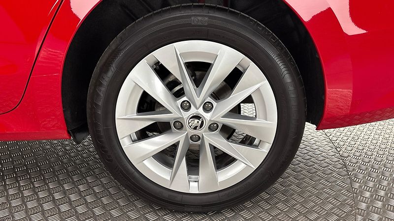 Škoda Octavia 1.5 TSI Style - fotka 19 z 26