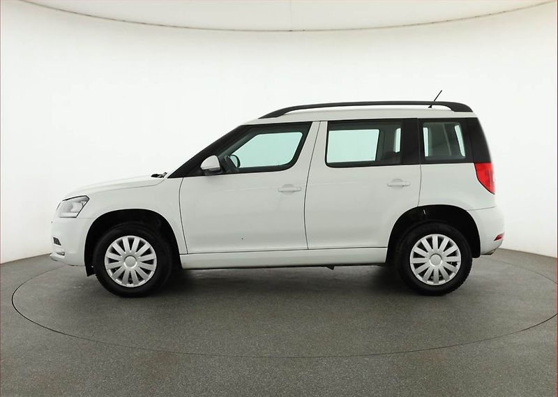 Škoda Yeti (2017) 2.0 TDI, Park. senzory - fotka 3 z 15