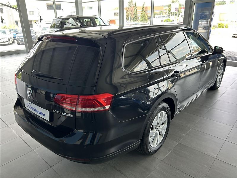 Volkswagen Passat 2,0   TDI 110kW,1.MAJ,SERVISKA - fotka 6 z 24
