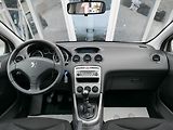 Peugeot 308 1,6 HDI 80kW SW Panorama Sport - náhled 29