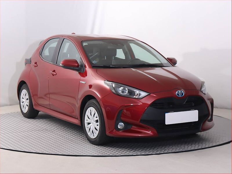 Toyota Yaris (2021) Life 1.5 VVT-i Hybrid, Automat - fotka 1 z 19