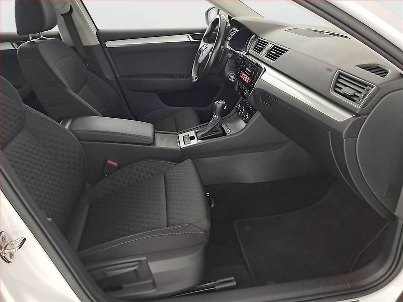 Škoda Superb (2020) Ambition 2.0 TDI, Automat - fotka 9 z 21