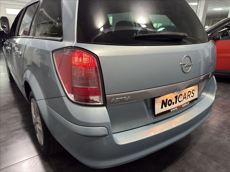 Opel Astra 1,6   i H KLIMATIZACE TEMPOMAT - fotka 28 z 36