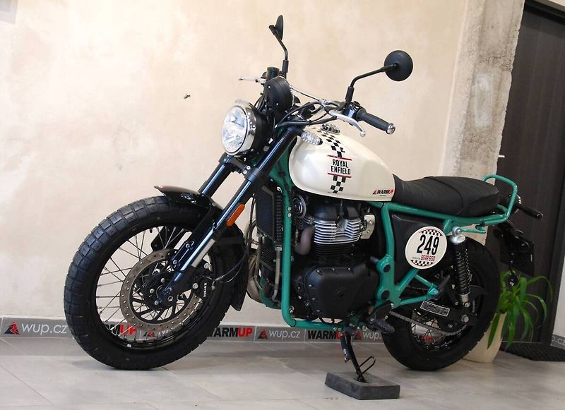 Royal Enfield (2025) Bear 650 - krásný stav, motocy - fotka 13 z 20
