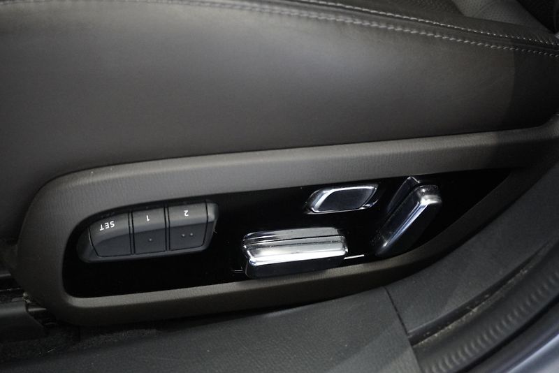 Mazda 6 (2019) 2,5 SKYACTIV-G PREMIUM AUT. - fotka 15 z 32