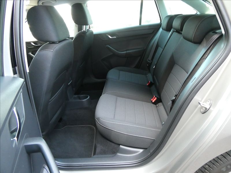 Škoda Rapid 1,4 TSi 90kW 1.majitel, DSG - fotka 24 z 41