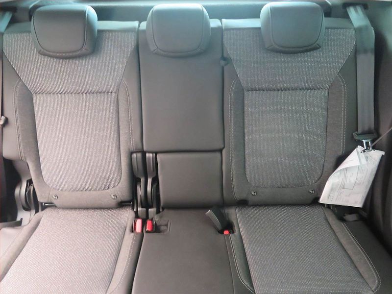 Opel Crossland X (2024) Elite 1.2 Turbo, Automat - fotka 10 z 17