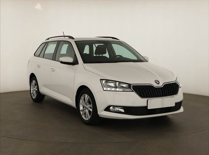 Škoda Fabia (2022) Ambition 1.0 TSI, ČR,1.maj - fotografie inzerátu