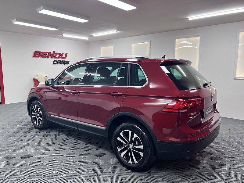 Volkswagen Tiguan IQ.DRIVE, 2.0 TSI 140 kW, 4x4 - fotka 9 z 44