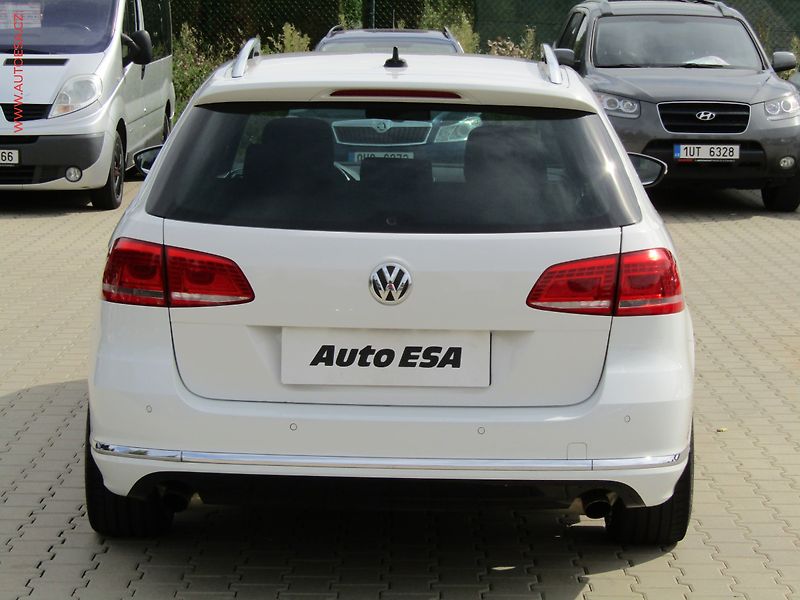 Volkswagen Passat (2013) 2.0TDi 4x4, DSG, bixen, AC - fotka 5 z 23