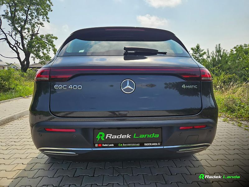 Mercedes-Benz EQC (2022) 4MATIC 80 kWh - fotka 6 z 17