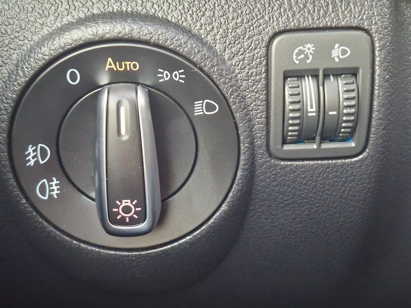 Volkswagen Tiguan (2014) 2.0TDI 103kW 6MAN - fotka 16 z 47