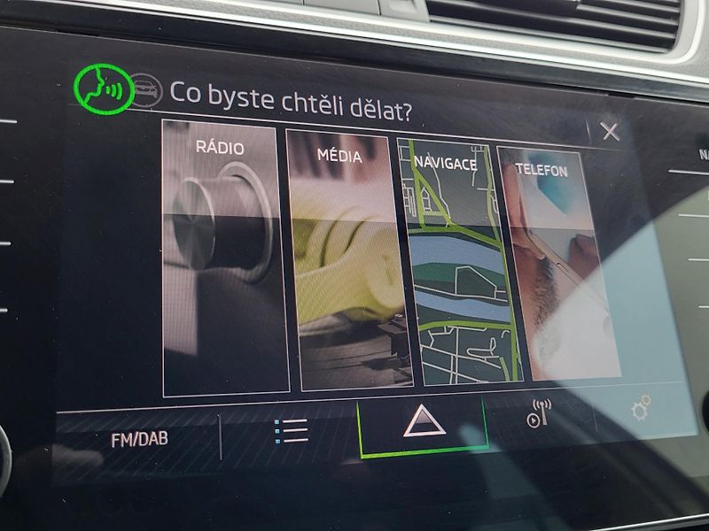 Škoda Superb III FL 2.0 TDi DSG STYLE+ *ČR - fotka 19 z 46