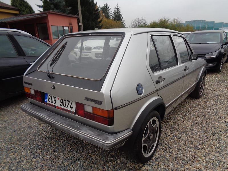 Volkswagen Golf 1,6 GX   Diesel - fotka 6 z 12