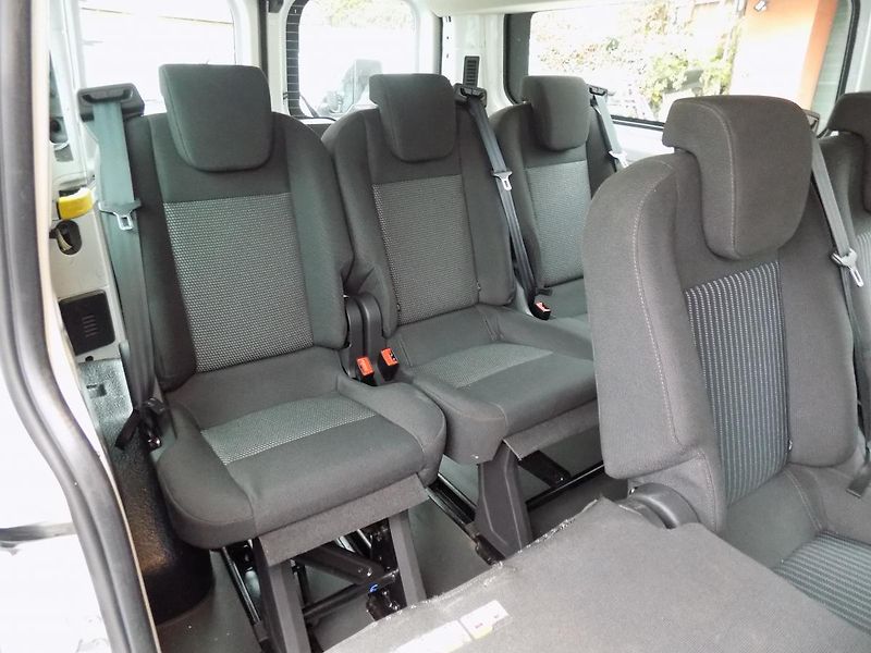 Ford Transit Custom 2,2 TDCI 92 KW L2H1 9 MÍST - fotka 29 z 50