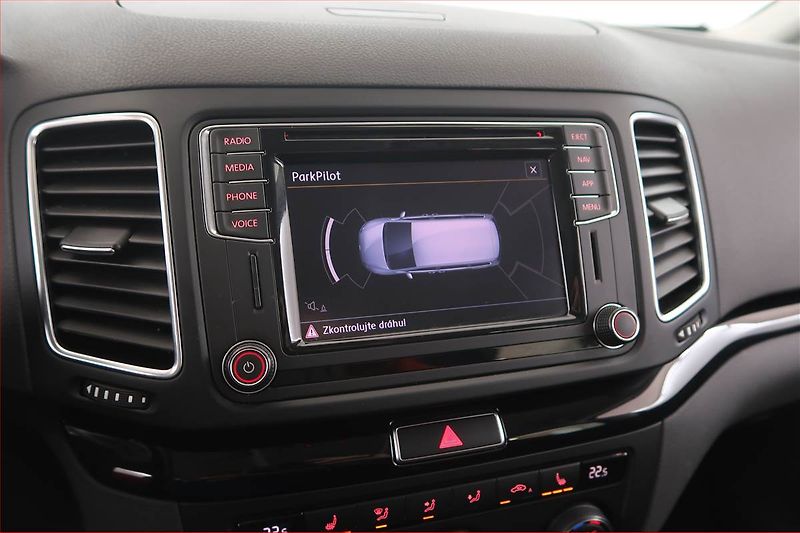 Volkswagen Sharan (2021) 1.4 TSI - fotka 15 z 18