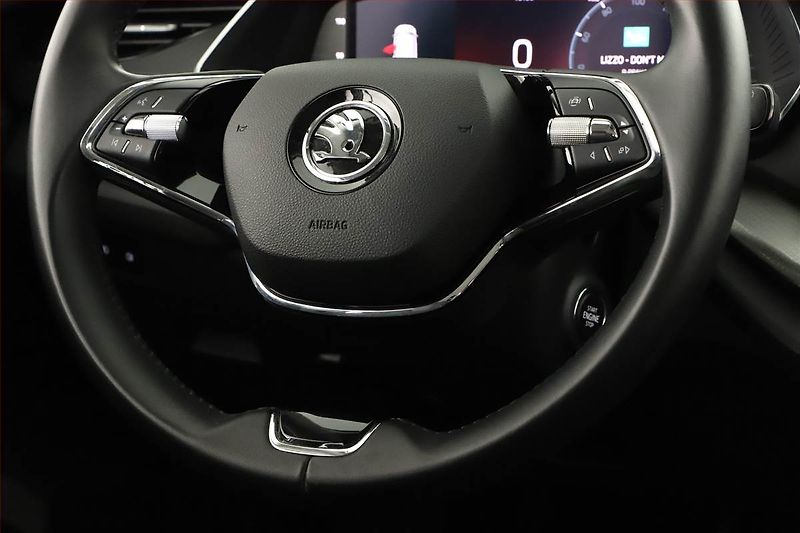 Škoda Octavia (2022) Ambition 2.0 TDI, ČR,1.maj - fotka 17 z 19
