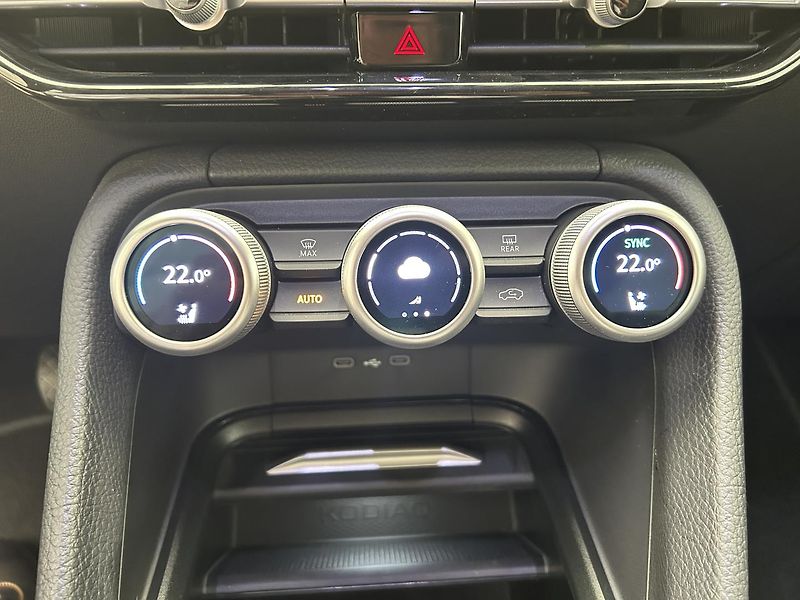 Škoda Kodiaq 2.0 TDI 4x4 Exclusive Selectio - fotka 22 z 30
