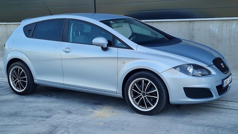 Seat Leon (2011) 1,6TDI 77KW   - fotka 9 z 24