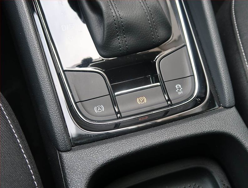 Škoda Karoq (2021) Ambition 2.0 TDI - fotka 20 z 23