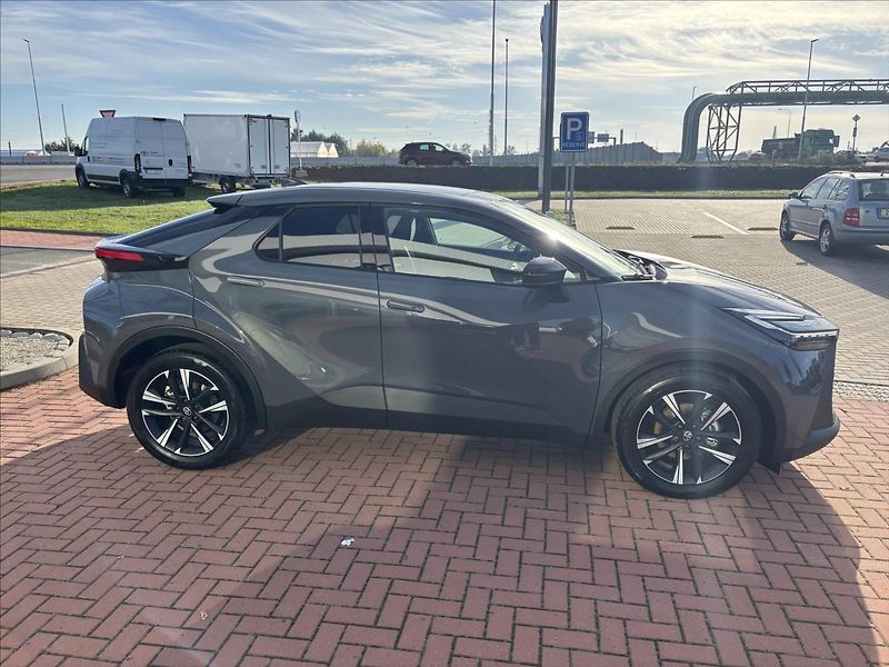 Toyota C-HR (2026) 1,8   1.8 HEV Style - fotka 4 z 11