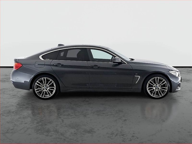 BMW Řada 4 (2016) 435d xDrive - fotka 6 z 22