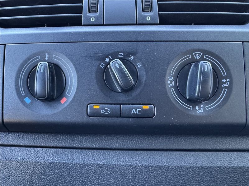 Škoda Praktik 1,2 TSI 63kW DPH 1.maj původČR - fotka 40 z 46