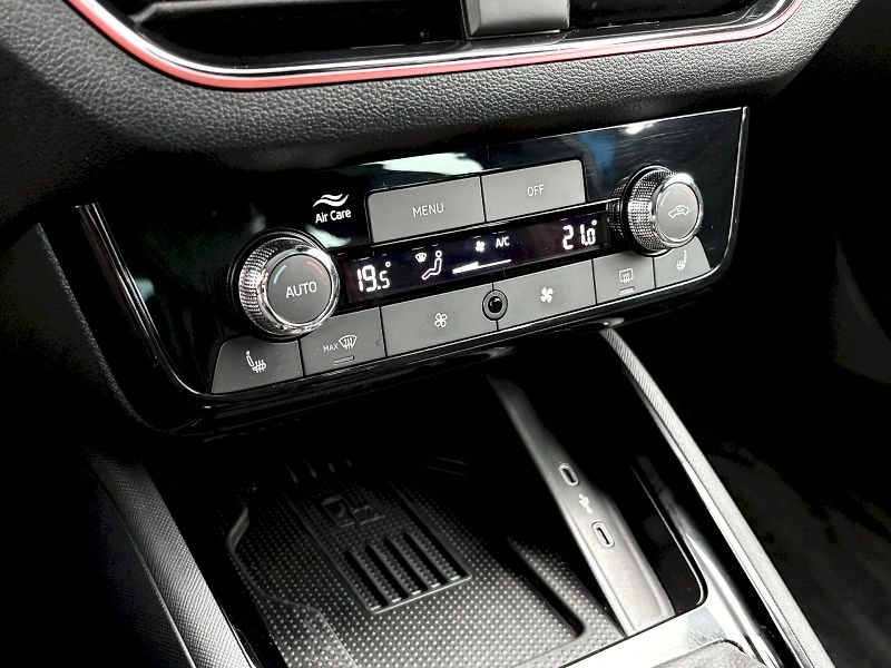 Škoda Kamiq (2024) DSG 1.0 TSI / 85 kW / MONTE CA - fotka 29 z 29