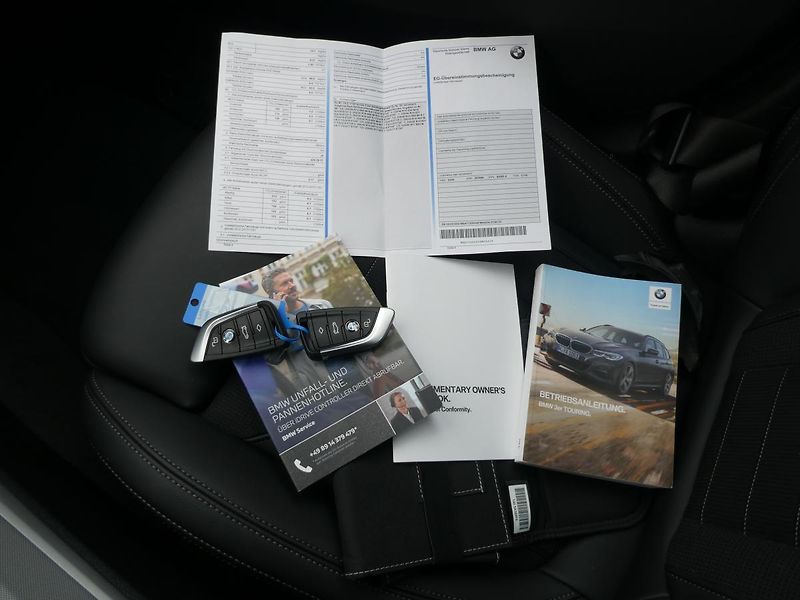 BMW Řada 3 Kombi 318i 115kw automat navi - fotka 12 z 15