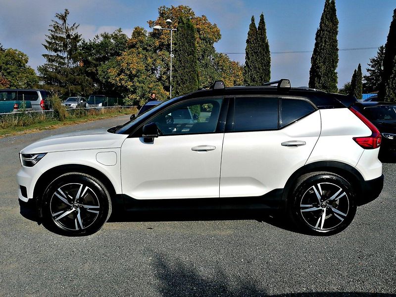Volvo XC40 (2020) 1.5 T5 PHEV R-DESIGN 192kW - fotka 7 z 41