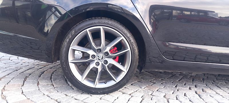 Škoda Octavia RS 2.0 TDI 135kW - fotka 30 z 30