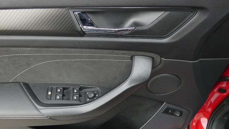 Škoda Kodiaq 2,0 TDI Sportline DSG - fotka 9 z 25