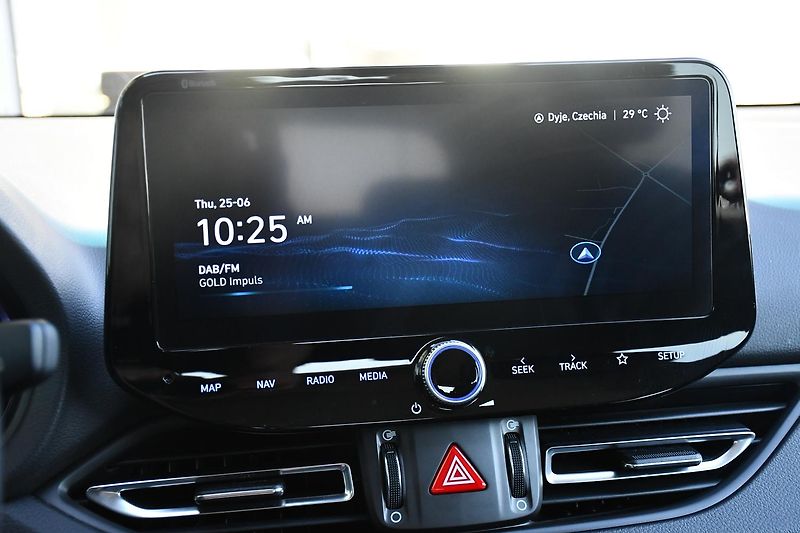 Hyundai i30 1,0T-GDi FAMILY SMART ZADÁNO - fotka 31 z 48
