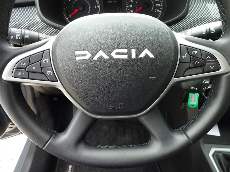 Dacia Sandero 1,0 TCe 67kW - fotka 40 z 50