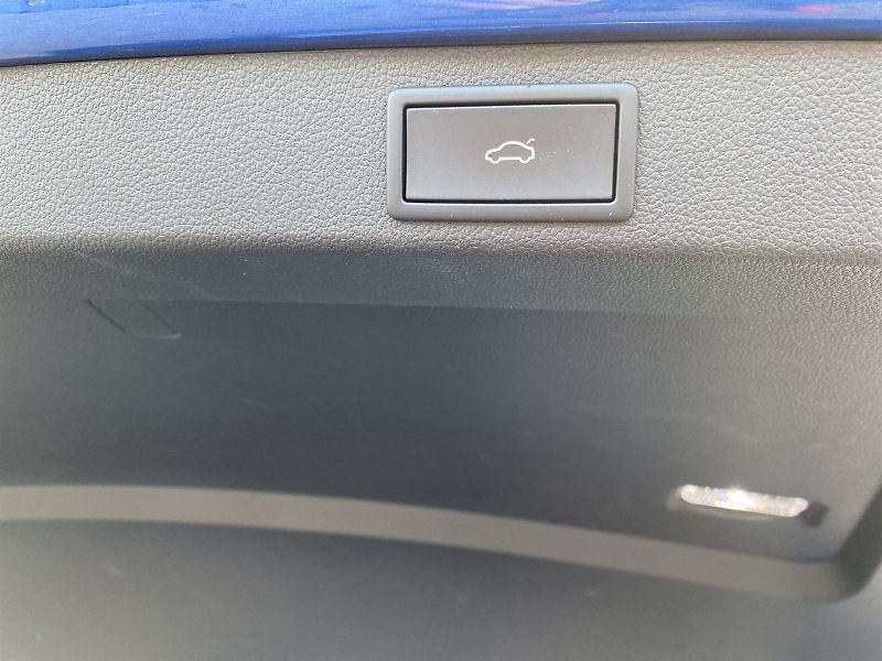 Škoda Superb (2023) Combi 2.0 TDI 4x4 DSG L&K - fotka 16 z 41