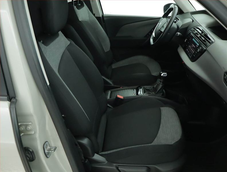 Citroën Grand C4 SpaceTourer (2020) 1.2 T, 7 míst, Serv.kniha - fotka 9 z 17