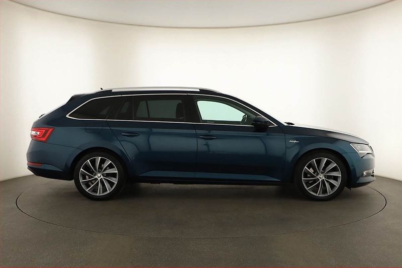Škoda Superb (2018) Laurin&Klement 2.0 TDI 4x4 - fotka 6 z 18