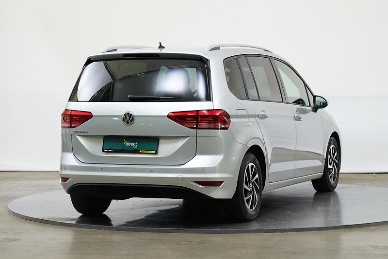 Volkswagen Touran - fotka 2 z 28