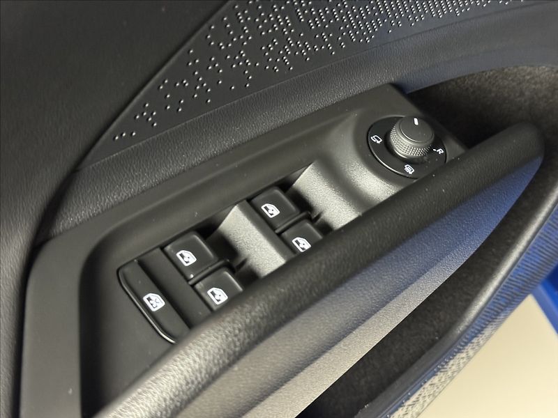 Škoda Enyaq 80 Sportline LED Matrix Assist - fotka 21 z 47