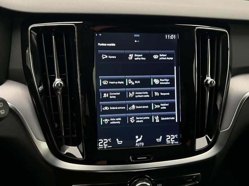 Volvo V60 D3 MOMENTUM MAN - fotka 32 z 41
