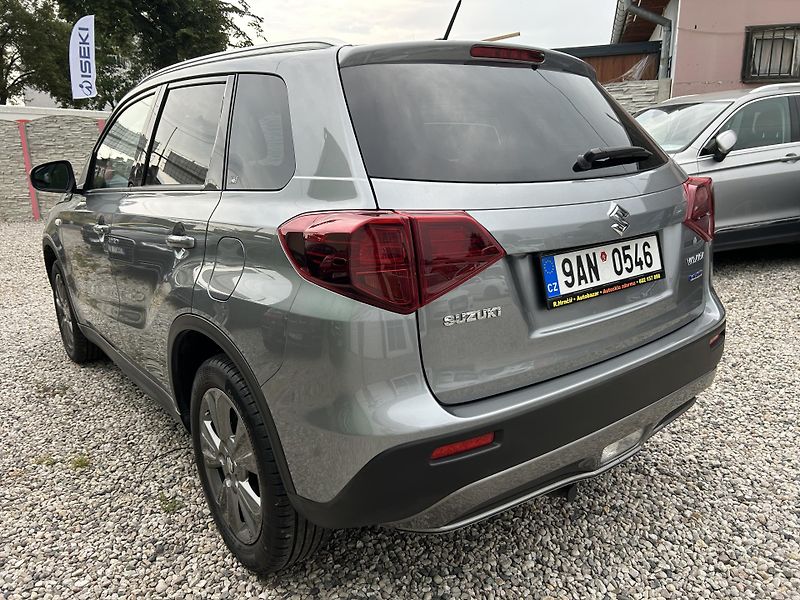 Suzuki Vitara (2022) 1.4 i 95 KW hybrid  - fotka 9 z 28