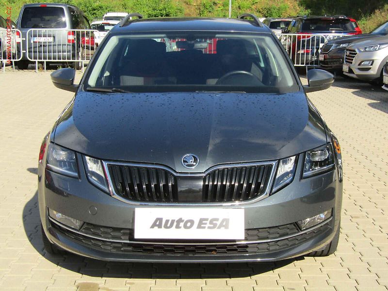Škoda Octavia (2019) 1.6TDi, Style, DSG - fotka 2 z 17