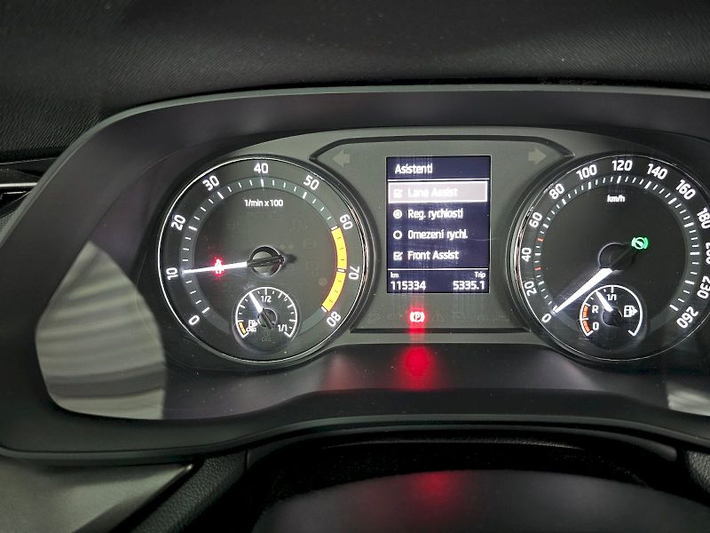 Škoda Octavia (2023) 1.5TSi CNG 96kW Active PLUS TA - fotka 12 z 27