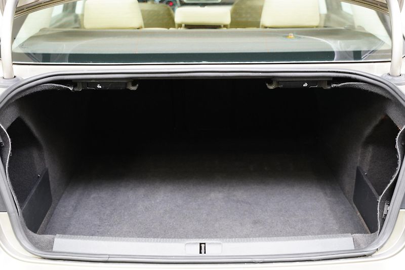 Volkswagen Passat - fotka 23 z 23