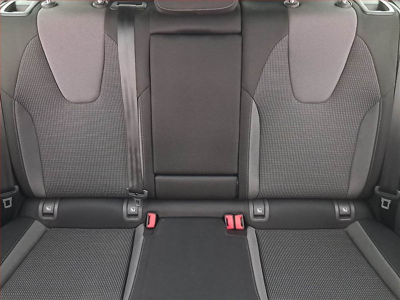 Škoda Octavia (2023) Ambition 2.0 TDI, ČR,1.maj - fotka 10 z 19