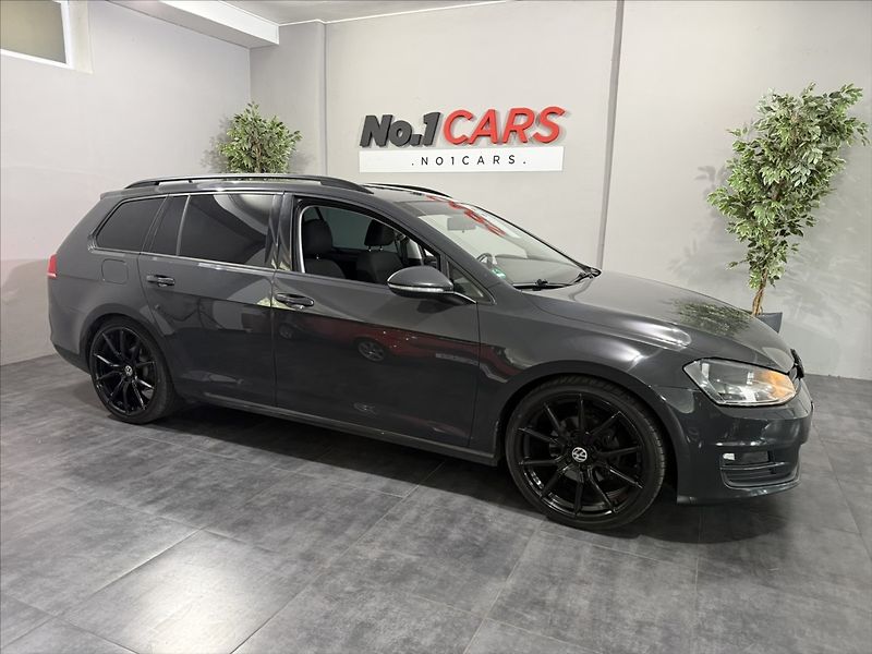 Volkswagen Golf 2,0   TDI 110KW NAVI SPORT ALU - fotka 32 z 45