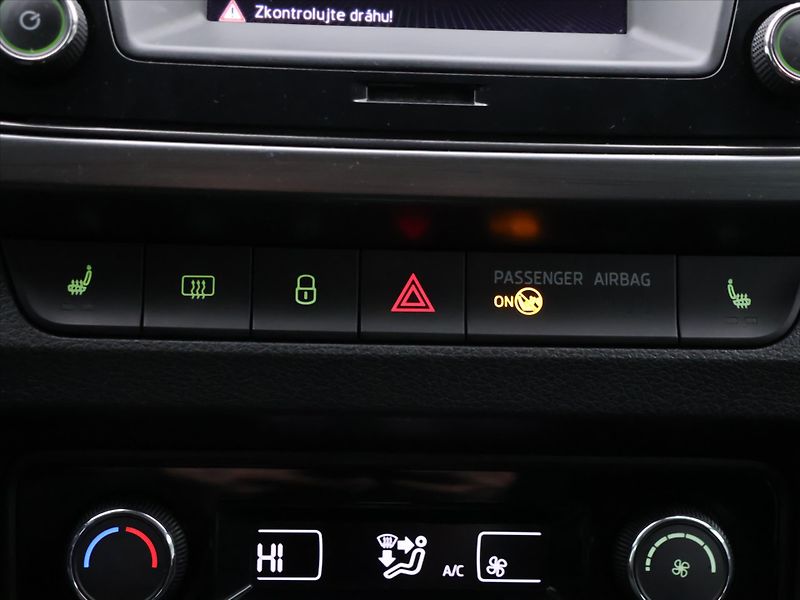 Škoda Fabia 1,0 TSI 81kW Style DSG CZ DPH - fotka 20 z 29