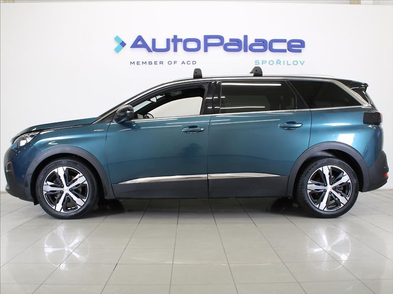 Peugeot 5008 2,0 HDi 130kW AT GT-line 1.maj - fotka 5 z 22