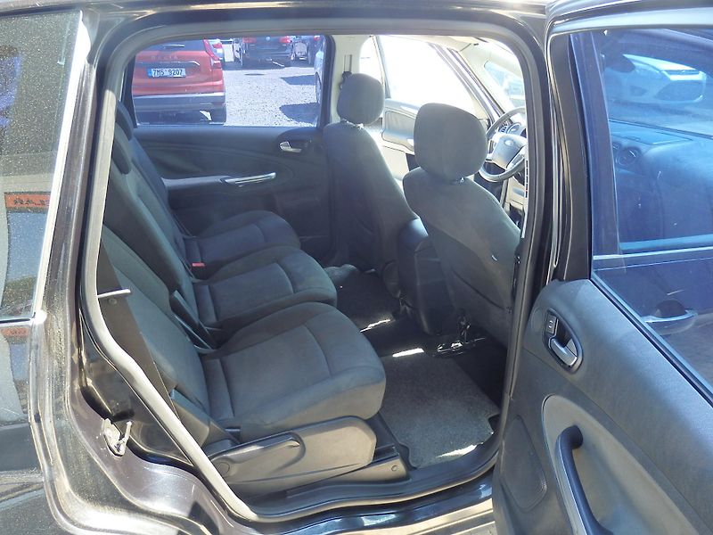 Ford S-MAX 2,0TDCi 103kW DIGI KLIMA,ZÁVĚS - fotka 10 z 16